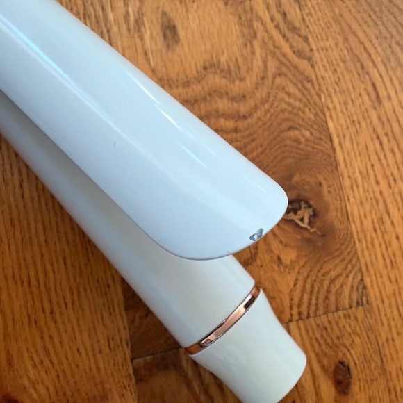 T3 Micro Singlepass Curl X with 1.25" Barrel - Picture 5 of 8